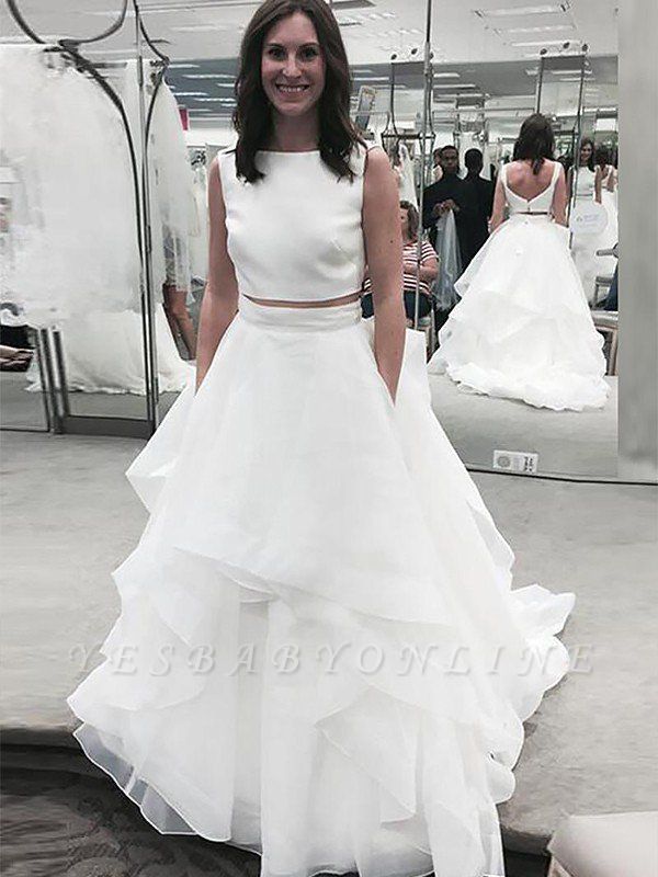 Stunning Sleeveless Court Train Chiffon Bateau Wedding Dresses