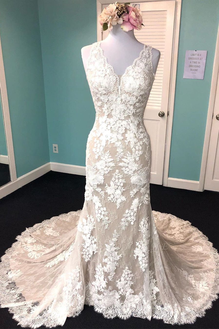 beautiful lace mermaid wedding dresses