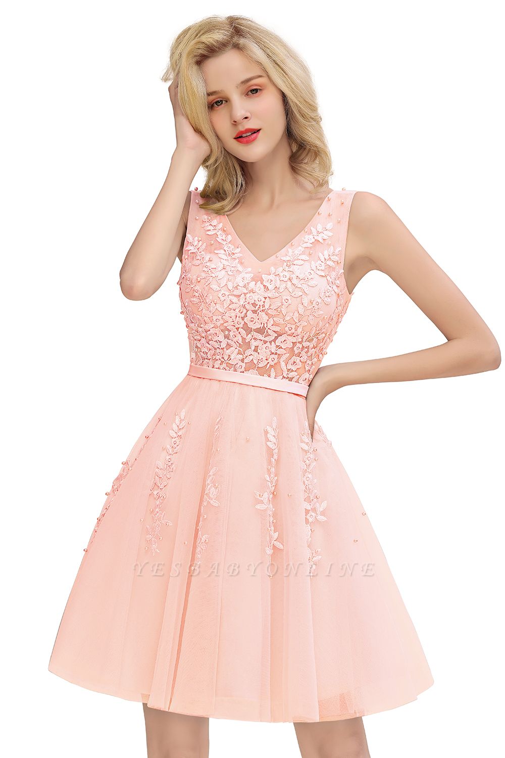 Lovely V-neck Lace-up Short Prom Dresses with Lace Appliques
