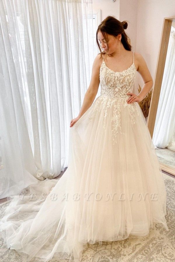 Chic Spaghetti Straps A-Line Appliques Lace Tulle Floor-length Wedding Dress