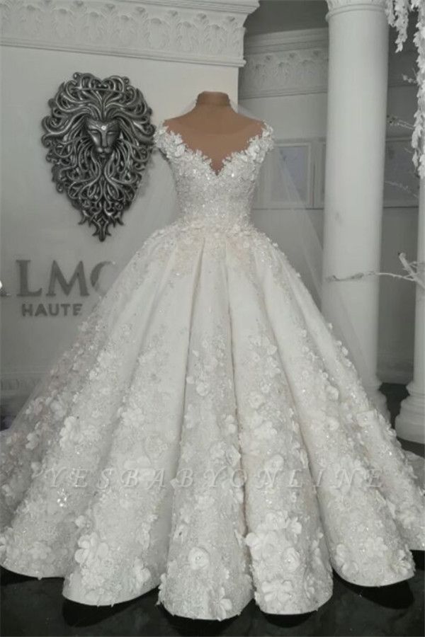 Gorgeous Sleeveless Crystal Ball Gown Wedding Dresses  with Handmade Flowers