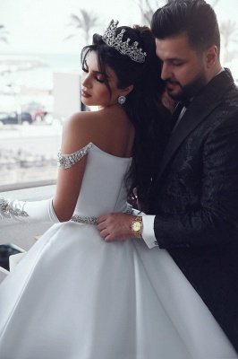 Stunning Ball Gown Off-the-Shoulder Appliques Wedding Dress_5