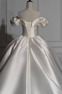 Charming Off the Shoulder Sweetheart Satin Ball Gown Wedding Dress with Ruffles_4