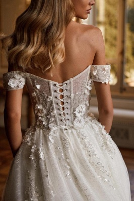 Elegant Off the Shoulder Chapel Train A-Line Wedding Dress with Appliques_4