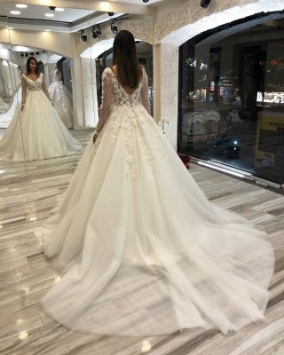 Luxurious Sweetheart V Back Long Sleeve Applique Floral Ball Gown Puffy Wedding Dresses_2