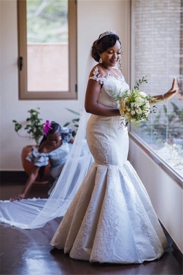 Charming Jewel Cap Sleeve Applique Beaded Fitted Mermaid Wedding Dresses_1